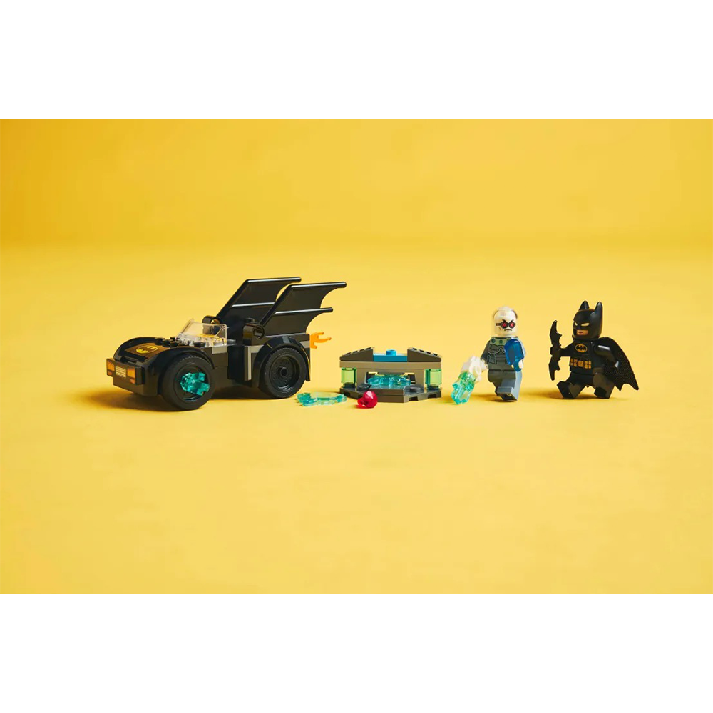 Lego76301 Lego Super Heroes Batman & Batmobile Vs Mr. Freezepapell.gr